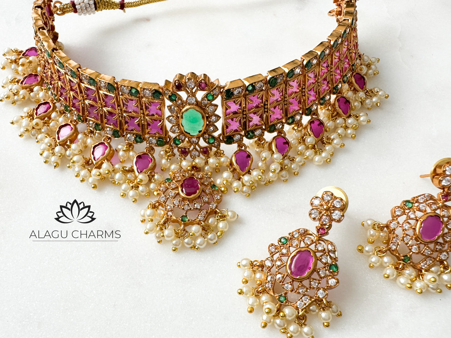 Thipika- Traditional Choker Set