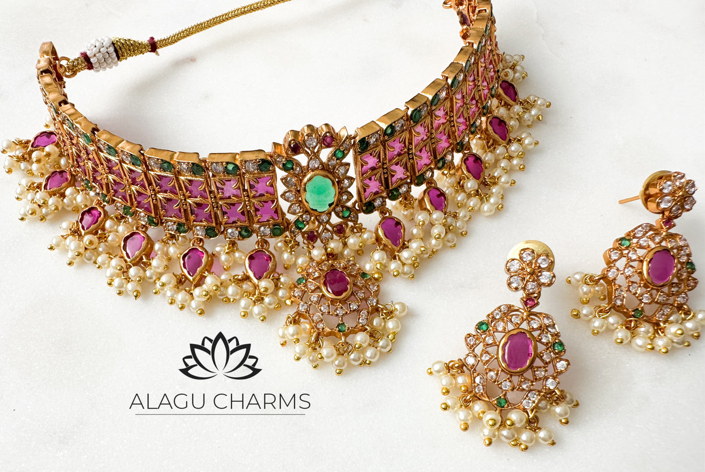 Thipika- Traditional Choker Set