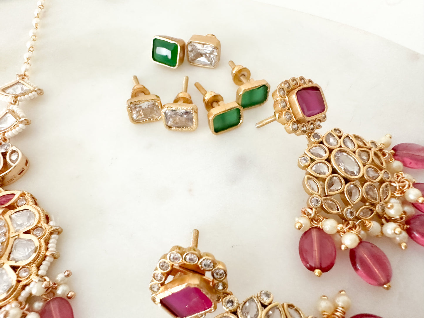 Traditional Choker Set