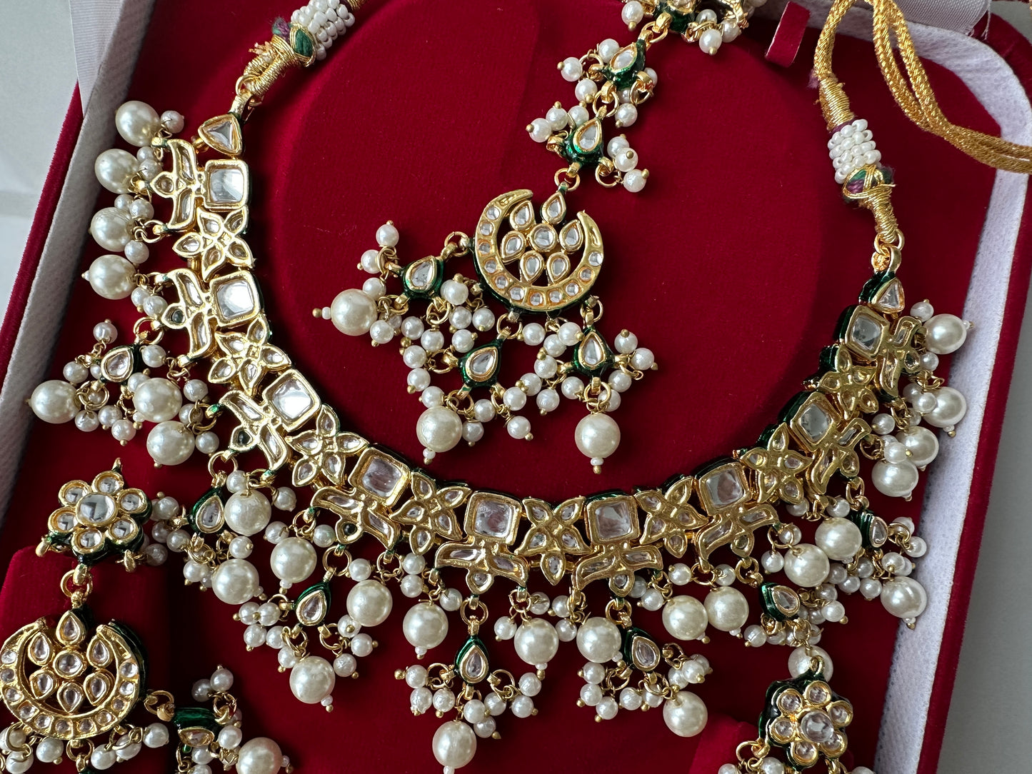 Kundan Necklace Set