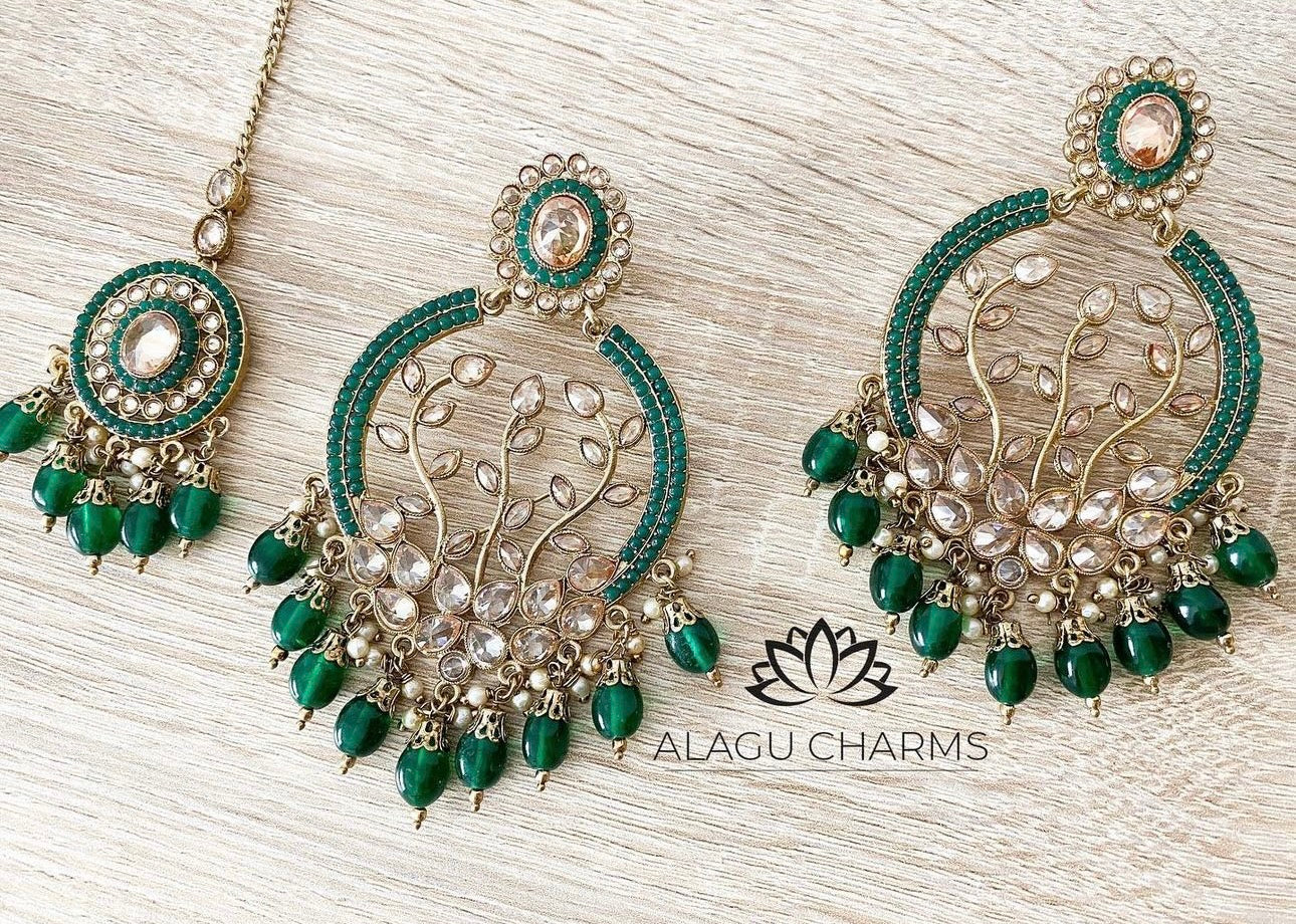 Diya- Exquisite Leaf-Cut Earring Tikka Set in Green