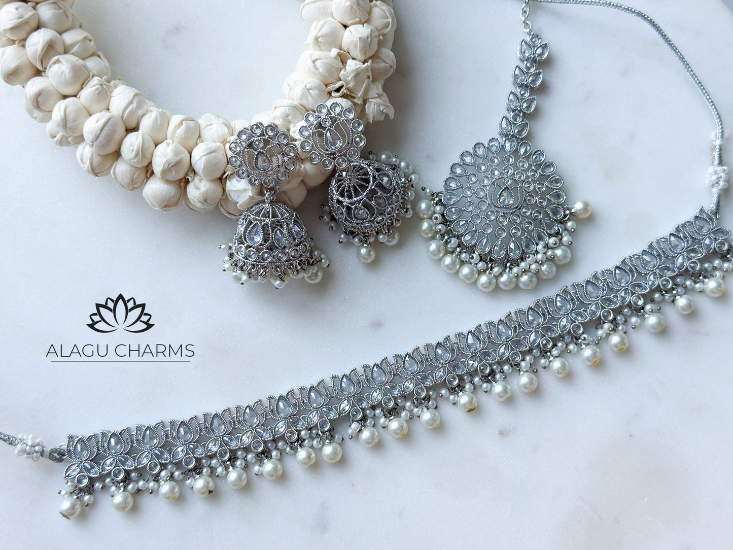 Silver Polki necklace set with lotus design