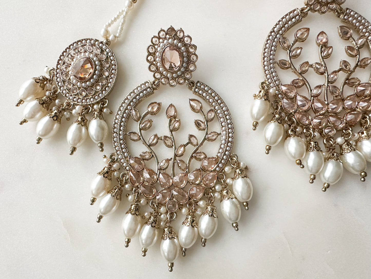 Diya- Exquisite Leaf-Cut Earring Tikka Set