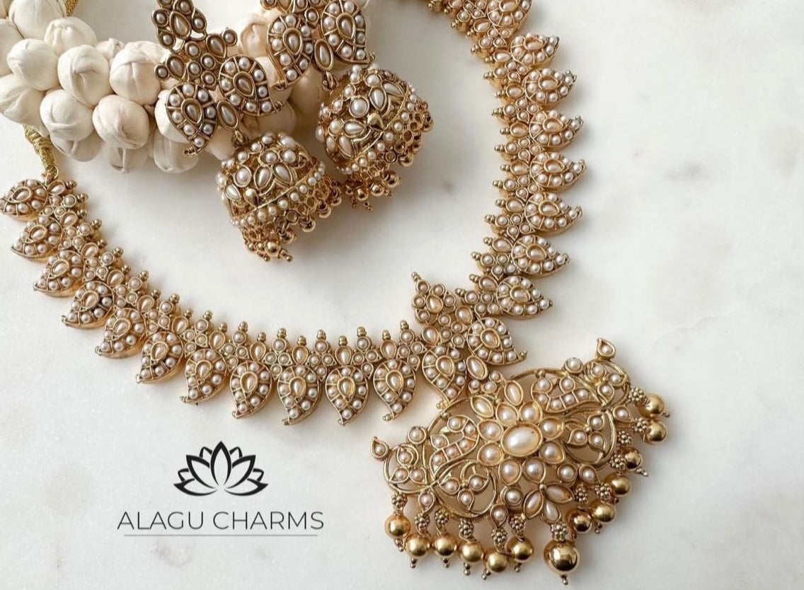 Ananya- White Kemp Set