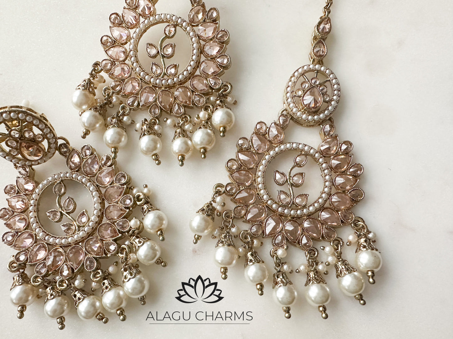 Neha- exquisit leaf-cut earring tikka set