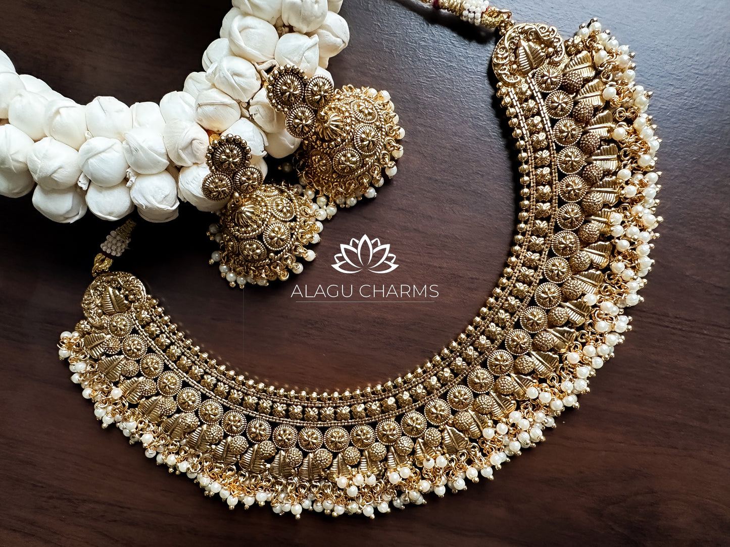 Antique Gold Necklace Set