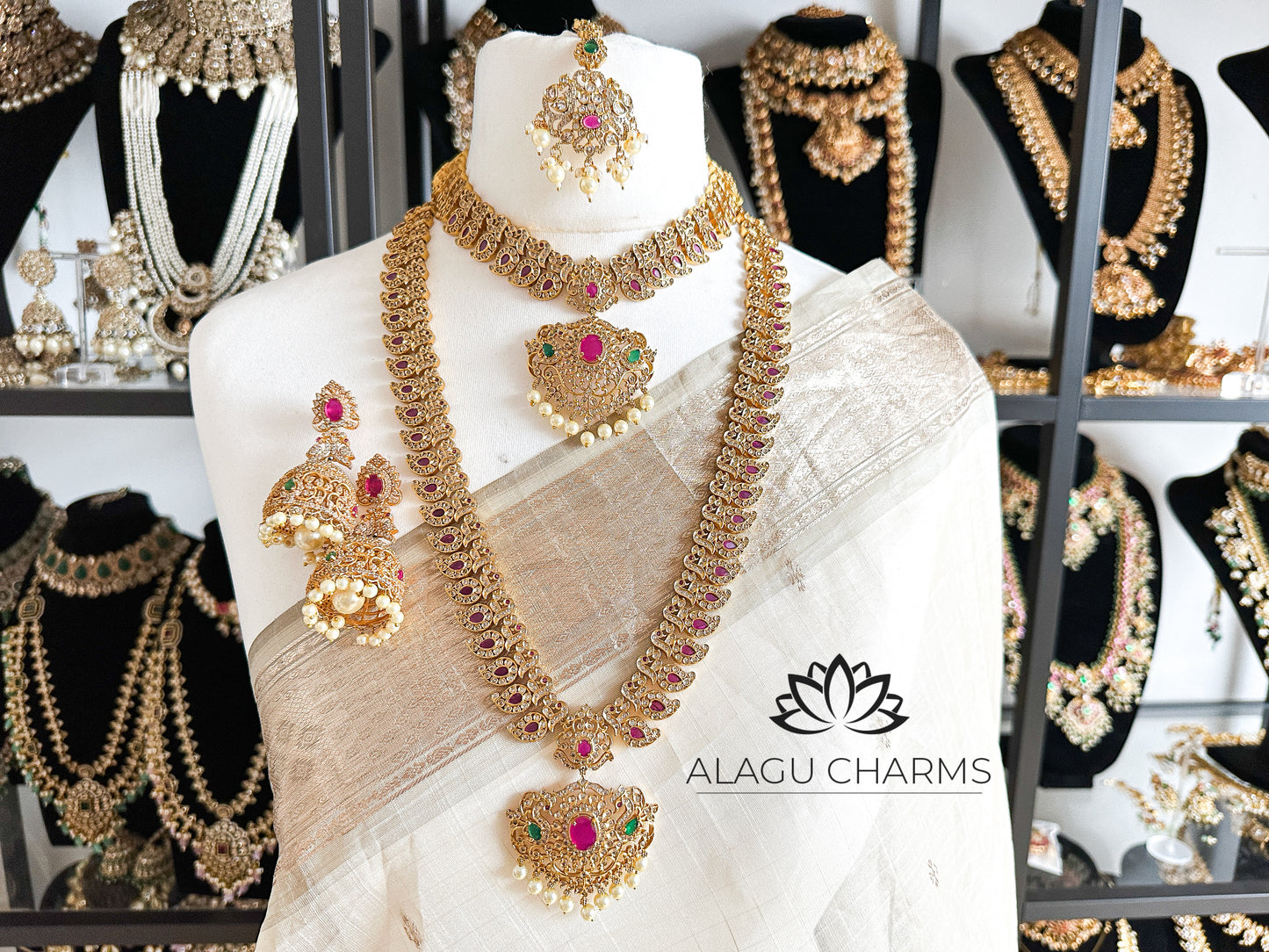 Traditional Semi Bridal Set