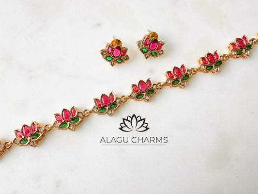 Classical lotus choker set