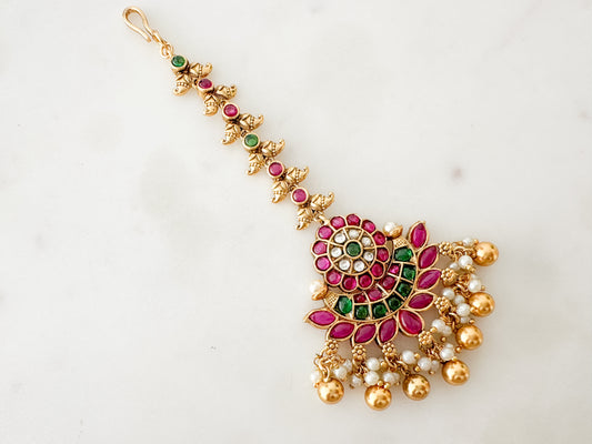 Kemp style tikka with gold beads