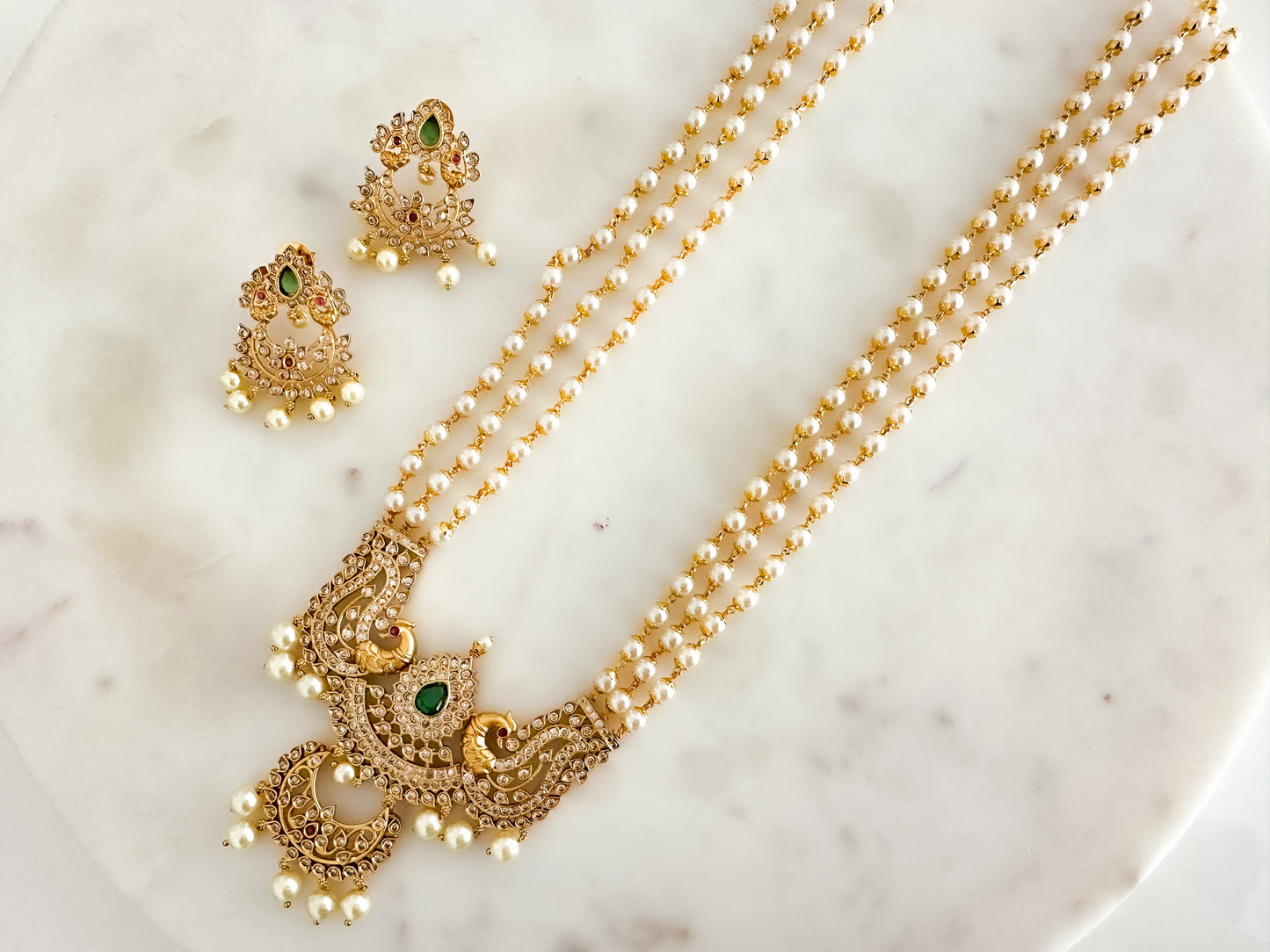Swarna- Pearl Long Chain Set