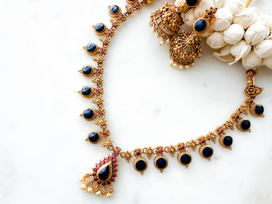 Hamshayini - Blue Kemp necklace set
