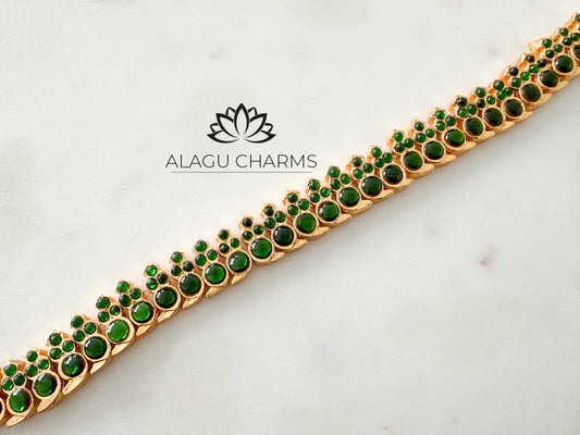 Arakku Kemp Waist Chain Green