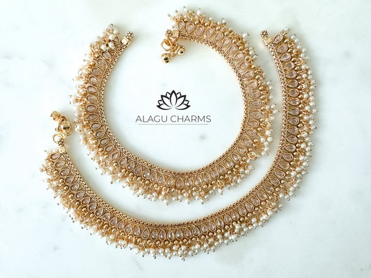 Gold bridal anklet with Polki stones