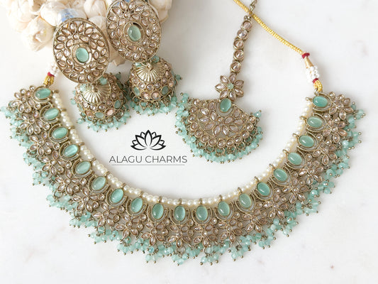 Megna- Polki necklace set with mint details
