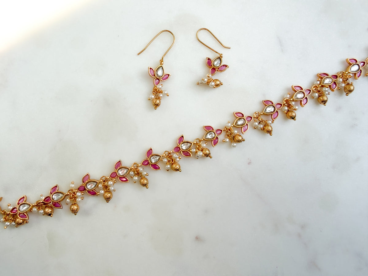 Lotus Choker Set (ruby white)