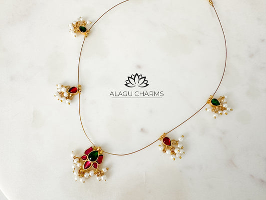 Kemp Invisible Chain with lotus motifs
