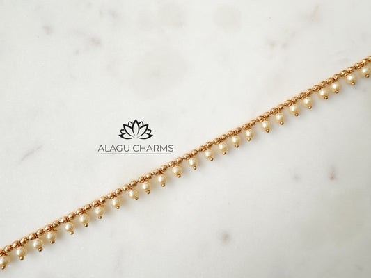 Gold waist chain with pearls