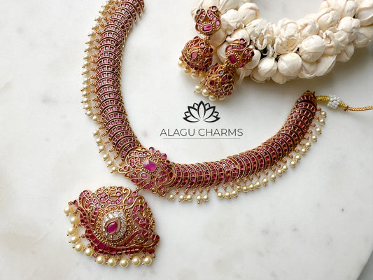 Kemp Neck Piece with Ruby details