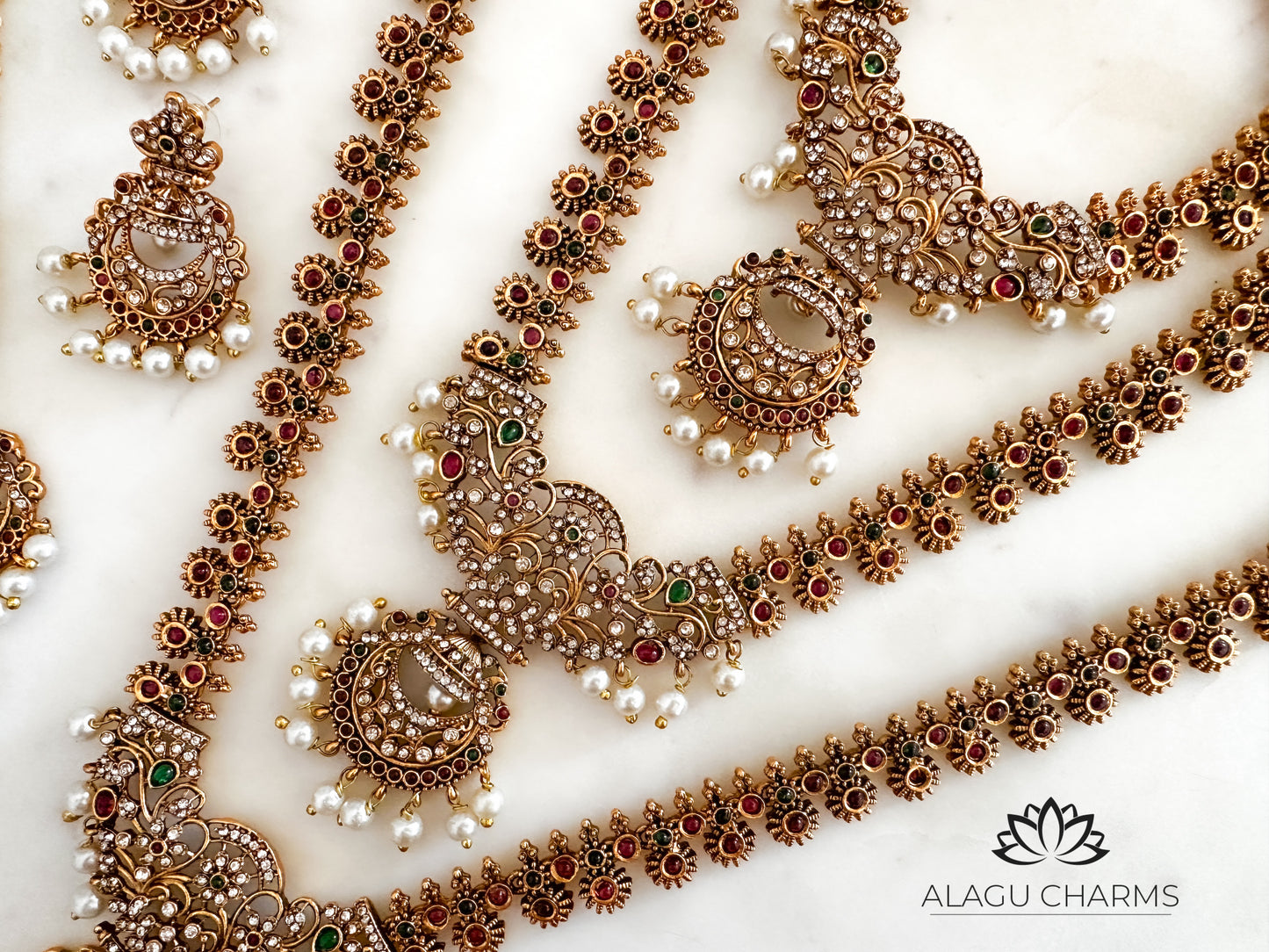 Sayanthavi-Full Bridal Set