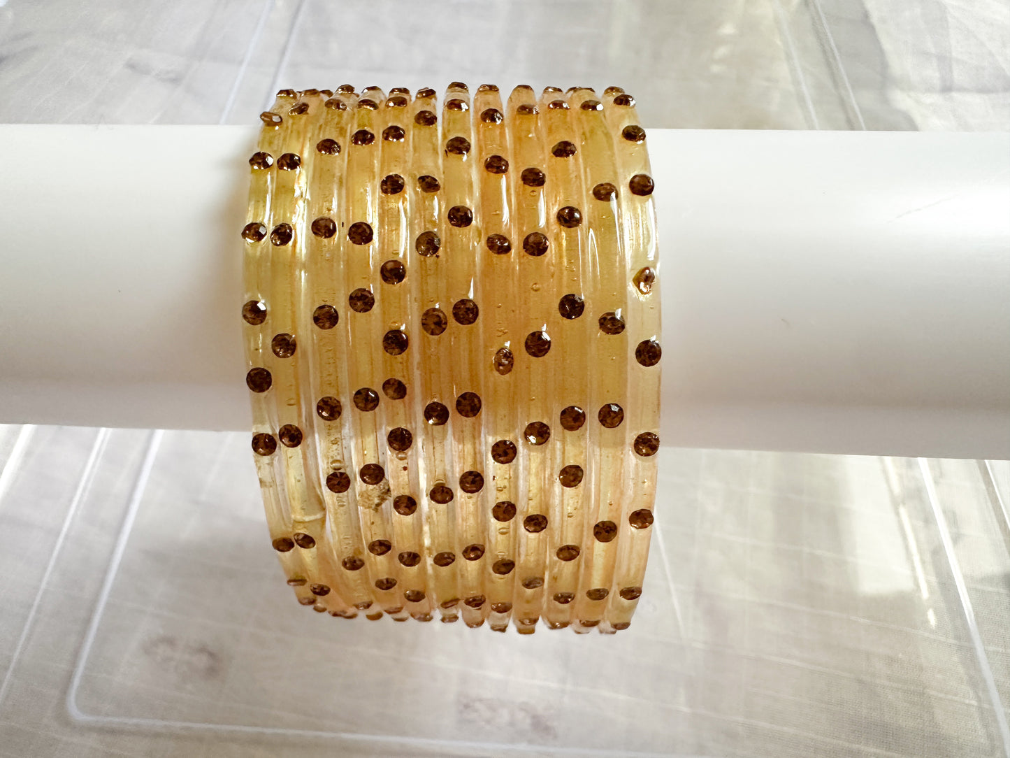 Maya - Glass Bangles with Stones (champagne)