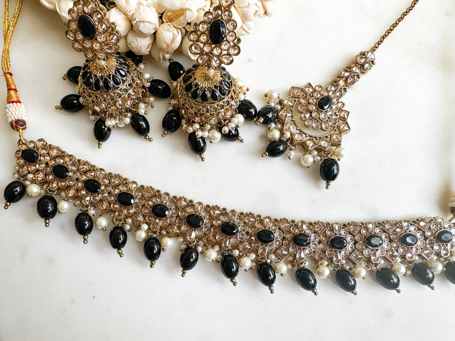 Kithu- Black Polki Choker Set