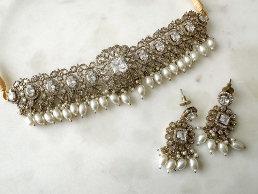 Yashna- AD Choker Set (Pearl)