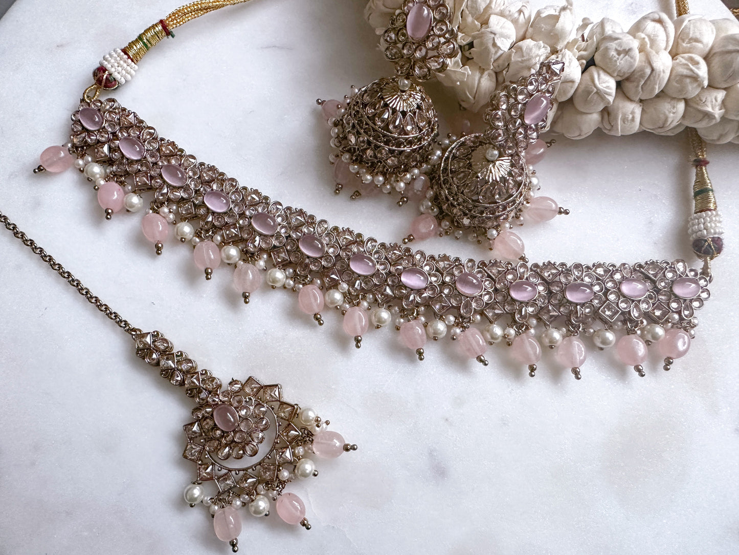 Kithu- Light pink choker set