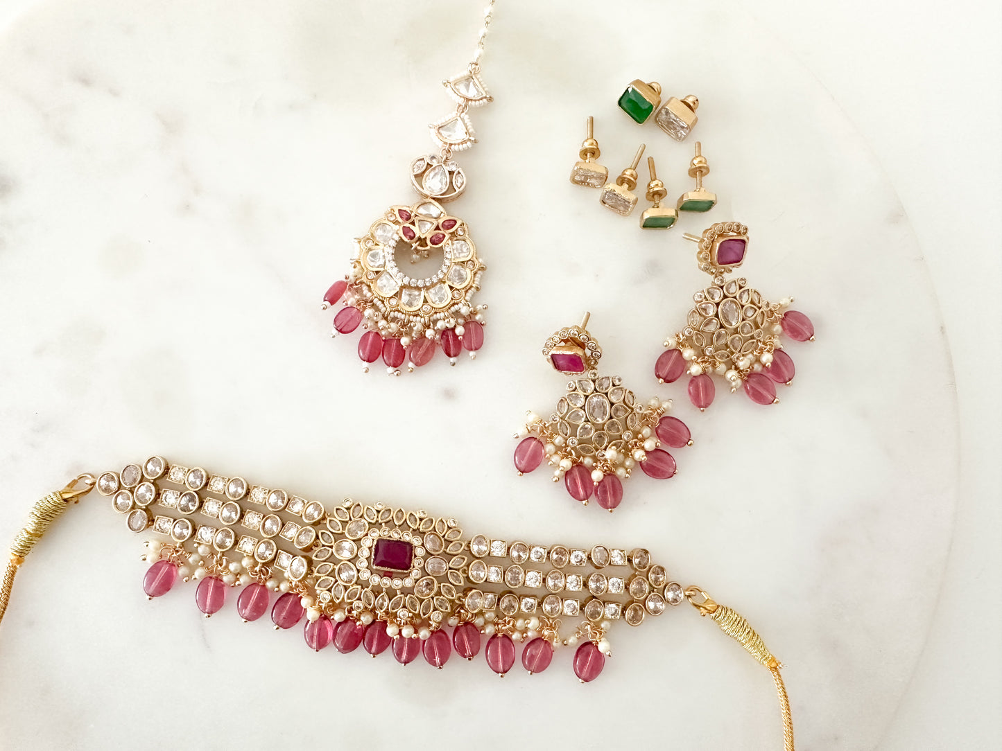 Traditional Choker Set