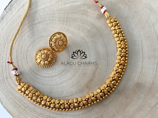 Basic Antique Gold Necklace Set