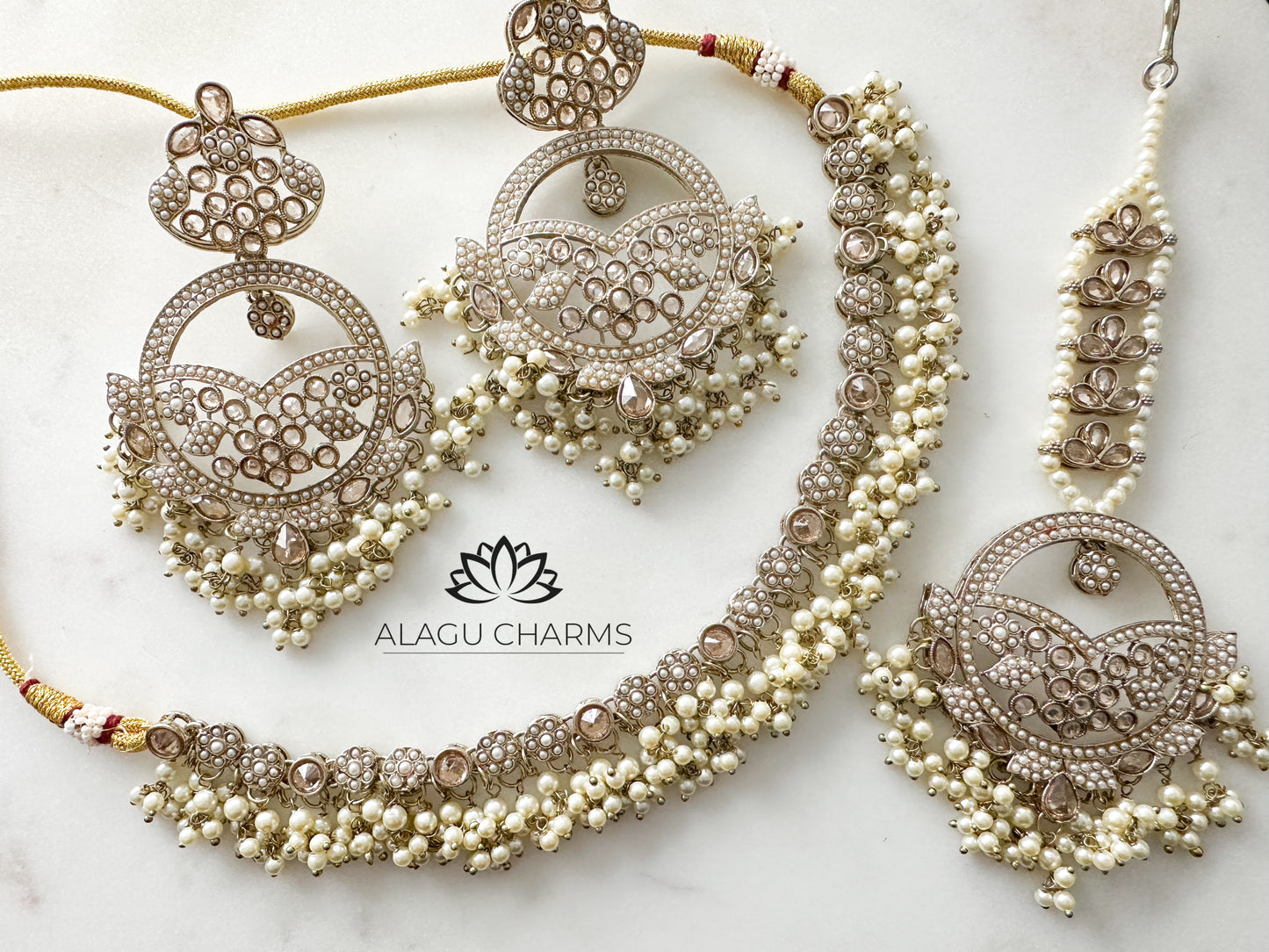 SAYENA - Simple Polki Choker / Necklace with huge earrings and tikka