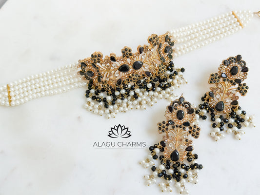 LIYANA- Pearl choker set (black )